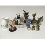 A collection of porcelain and other ceramics figur