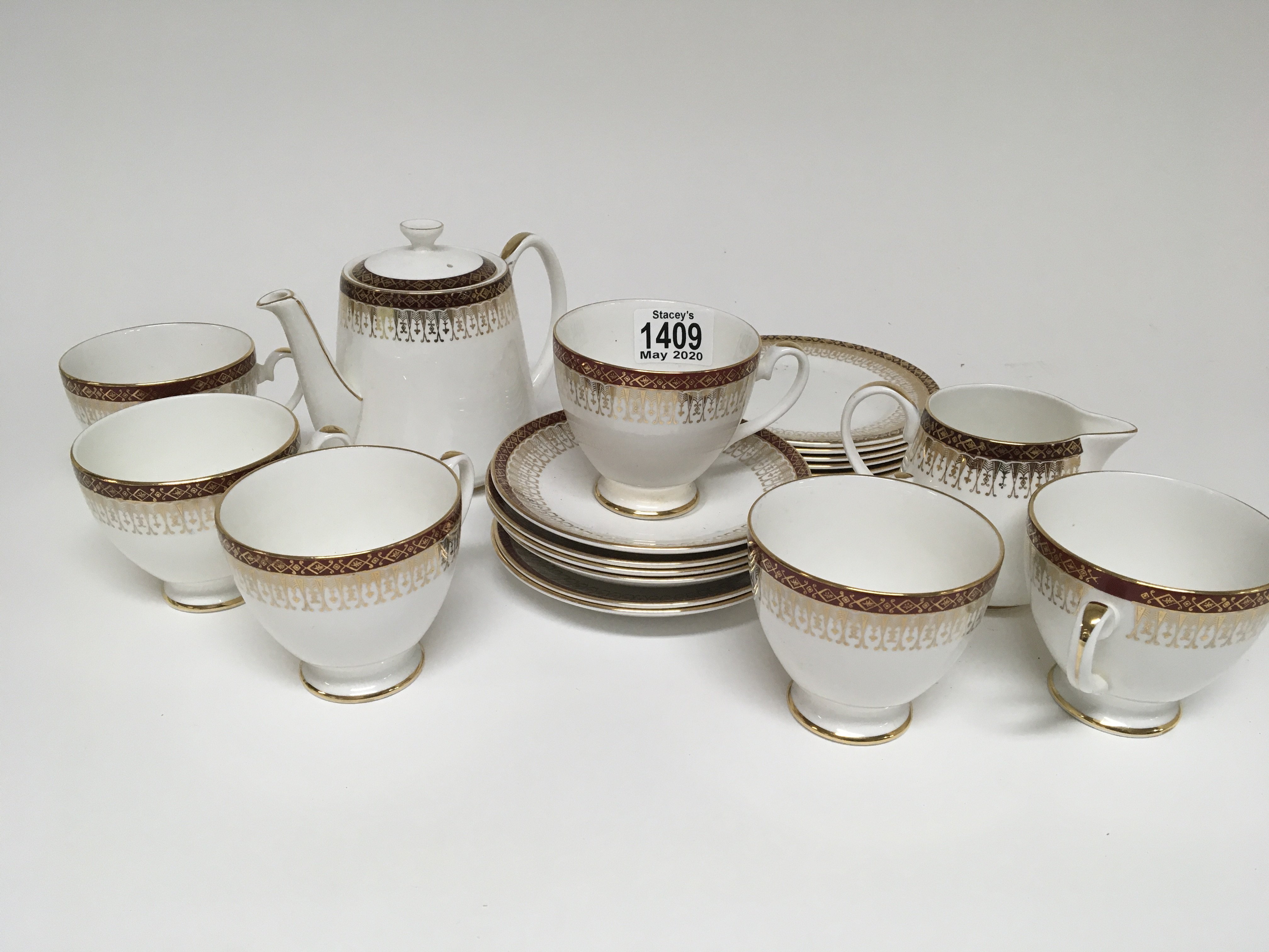 A Royal Gratton Majestic tea set - NO RESERVE