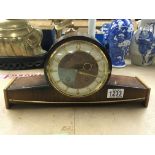 A small 1950s mantle clock - NO RESERVE