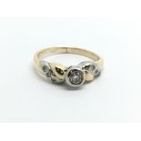 A 9ct gold solitaire diamond ring, approx 3.8g and