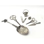 A collection of small hallmarked silver items incl