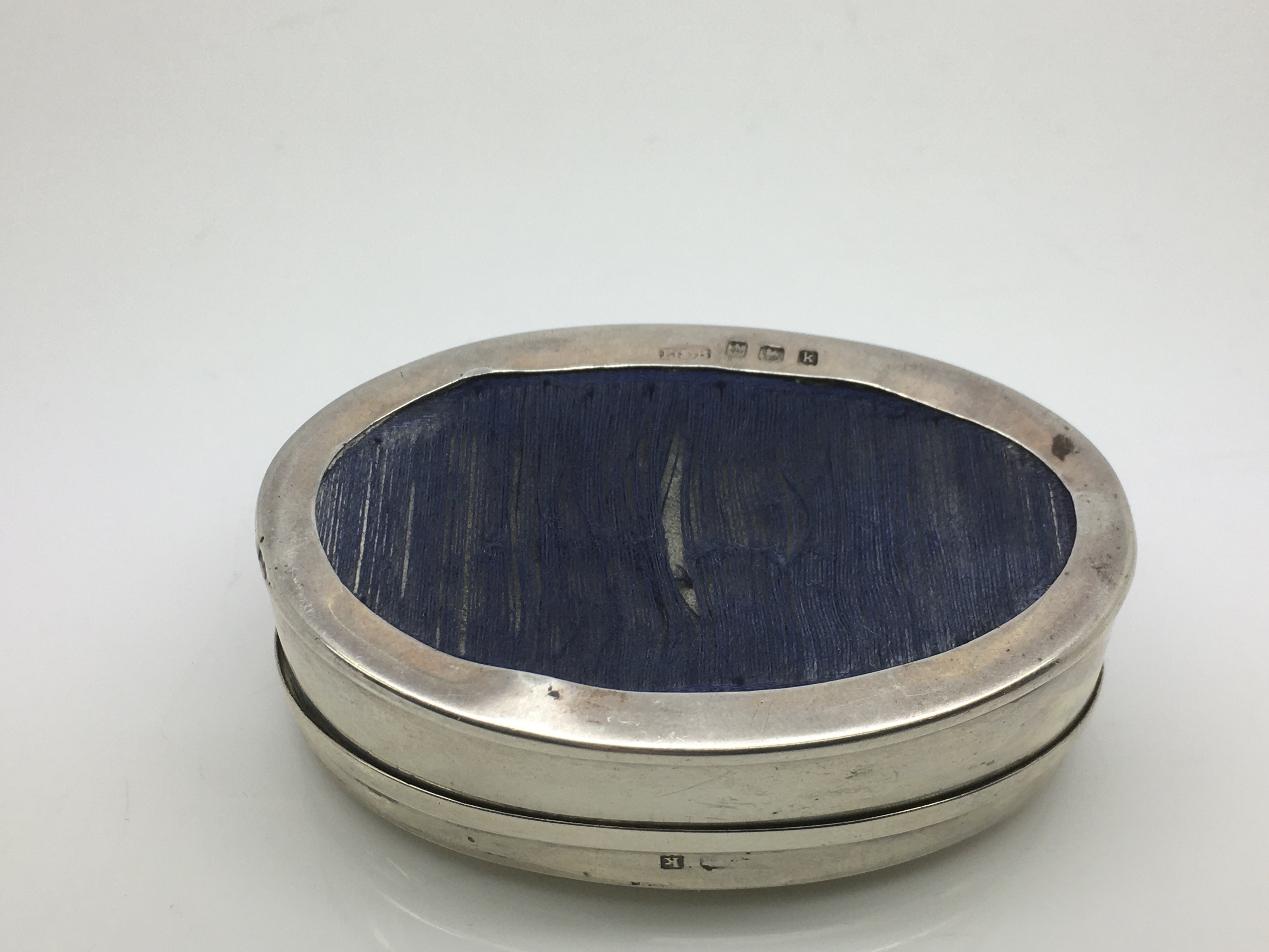 A silver oval lidded box, Birmingham hallmarks, approx length 7cms - NO RESERVE - Image 2 of 2