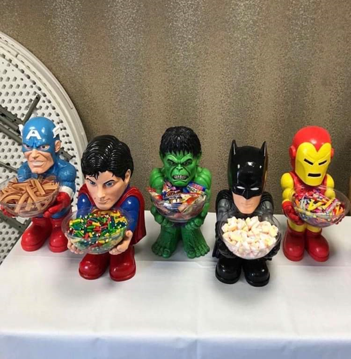 Superhero Sweets and stand for a party (From Dottie) - 5 Superhero sweet bowls. Captain America,