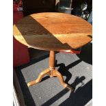 A elm occasional table the turned column on splaye