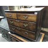 A small Georgian 4 drawer chest of drawers, 87 x 4