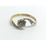 A 1930s ring with diamond rose shape cluster, size