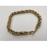 An 18carat gold chain link bracelet. Weight 10g