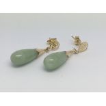A 14ct yellow gold and jade drop earrings