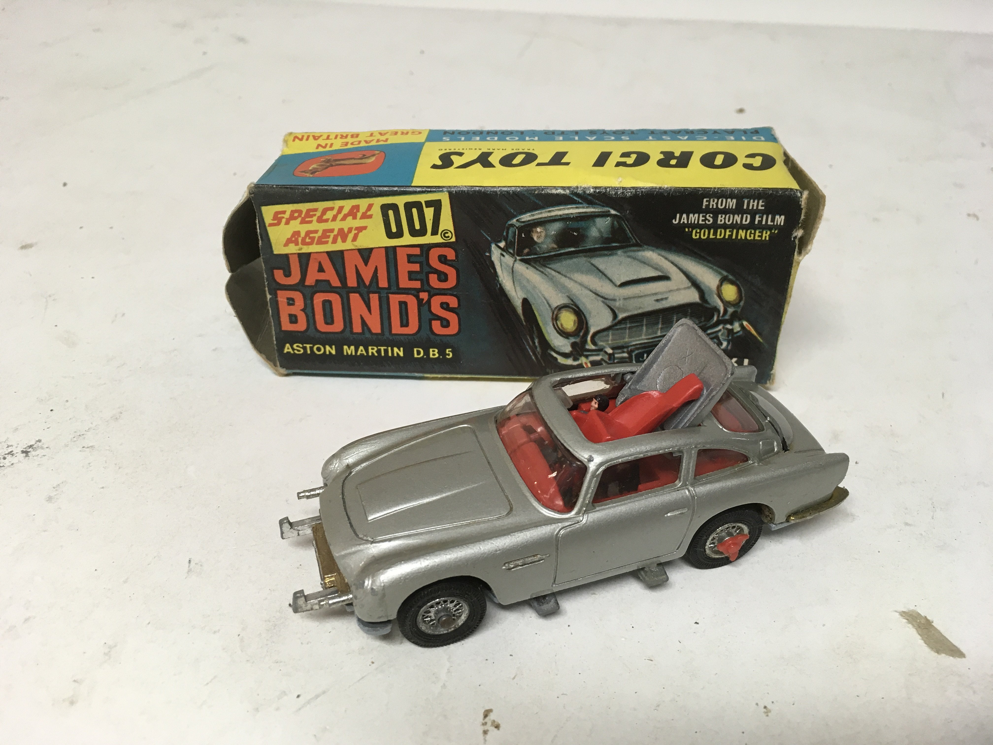 Corgi toys, #261 James Bond Aston Martin DB5, Silv