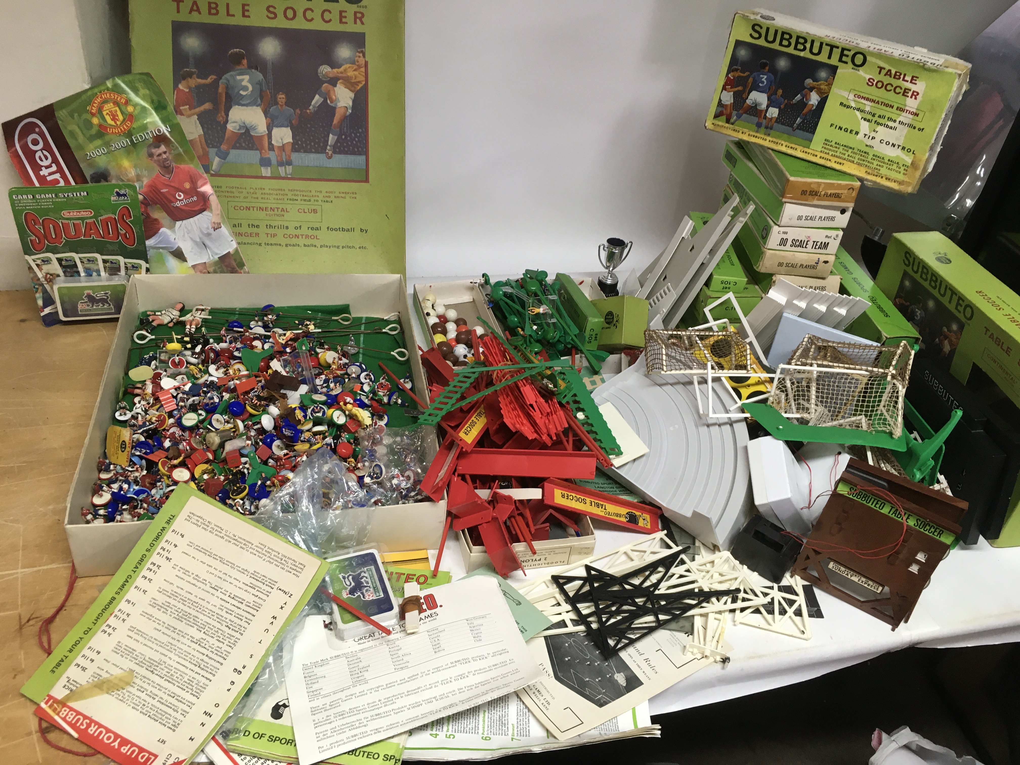 Subbuteo, a large collection of spares for sets in