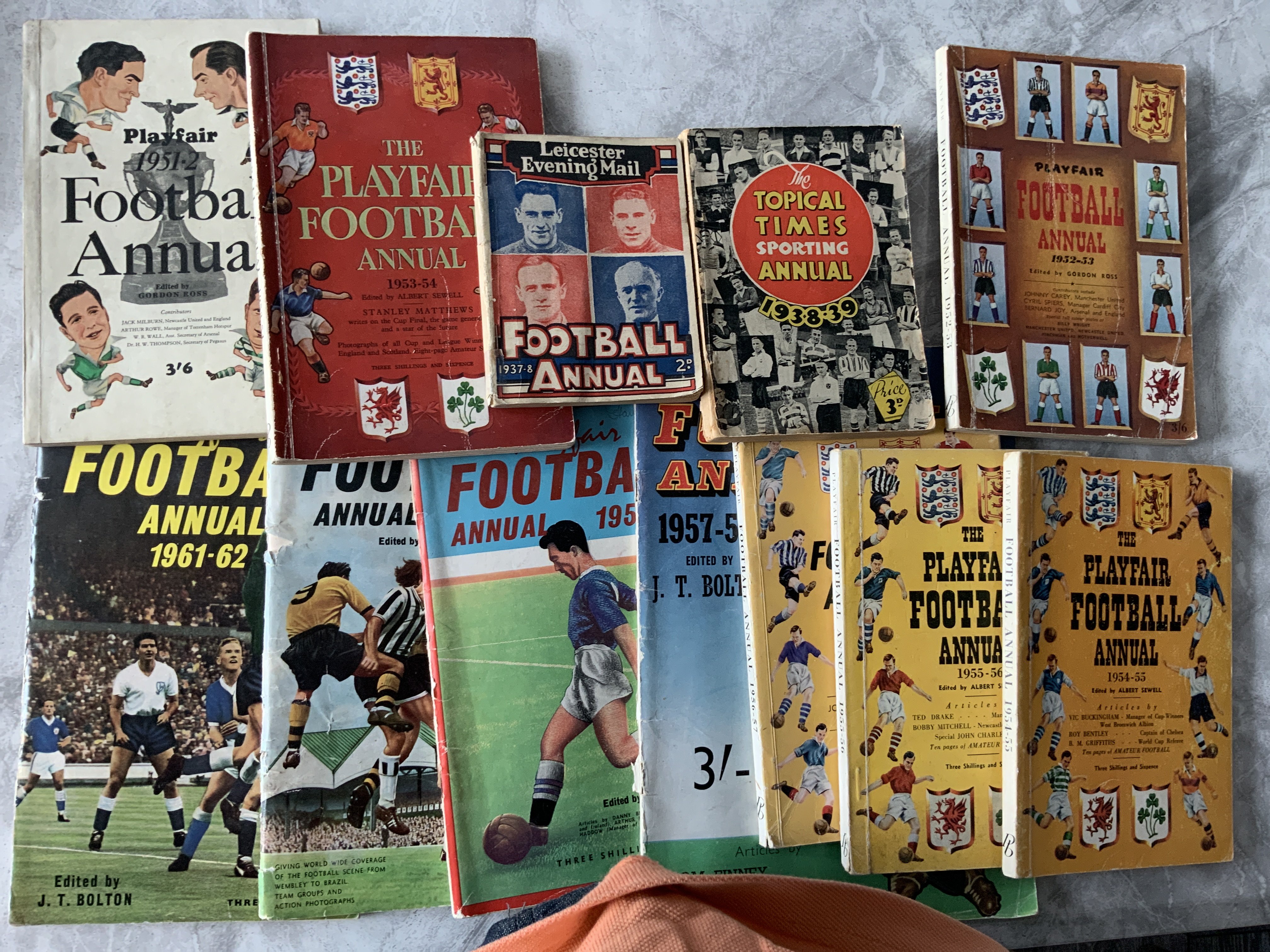 Football Annuals + Magazines: Playfair Annuals fro