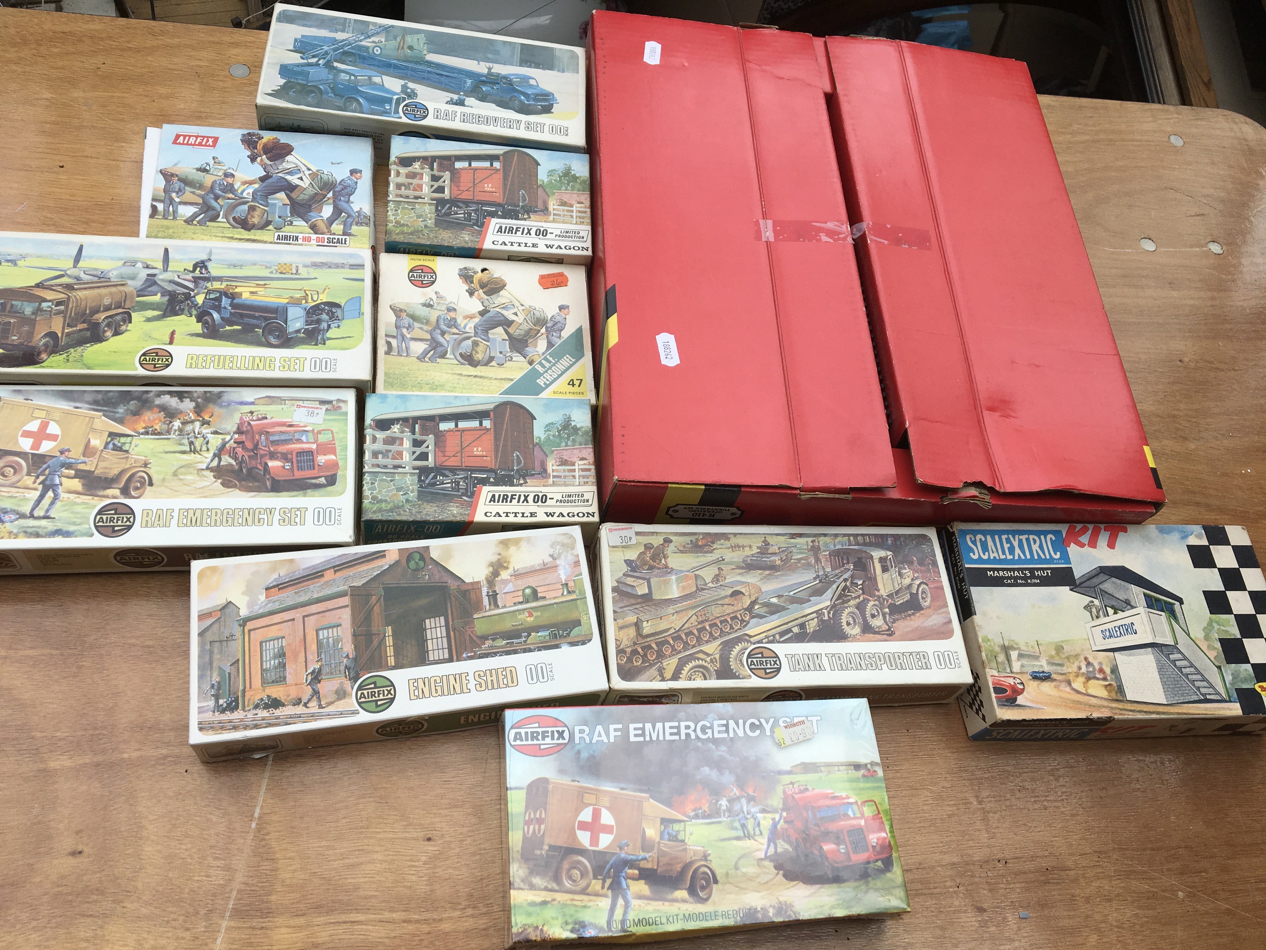 A collection of boxed model kits, some may have be