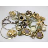 A collection of costume jewellery earrings and a m