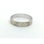 An 18ct white gold Gucci ring, approx 3.6g and app