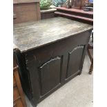 An 18th Century oak panelled chest, approx 76cm x