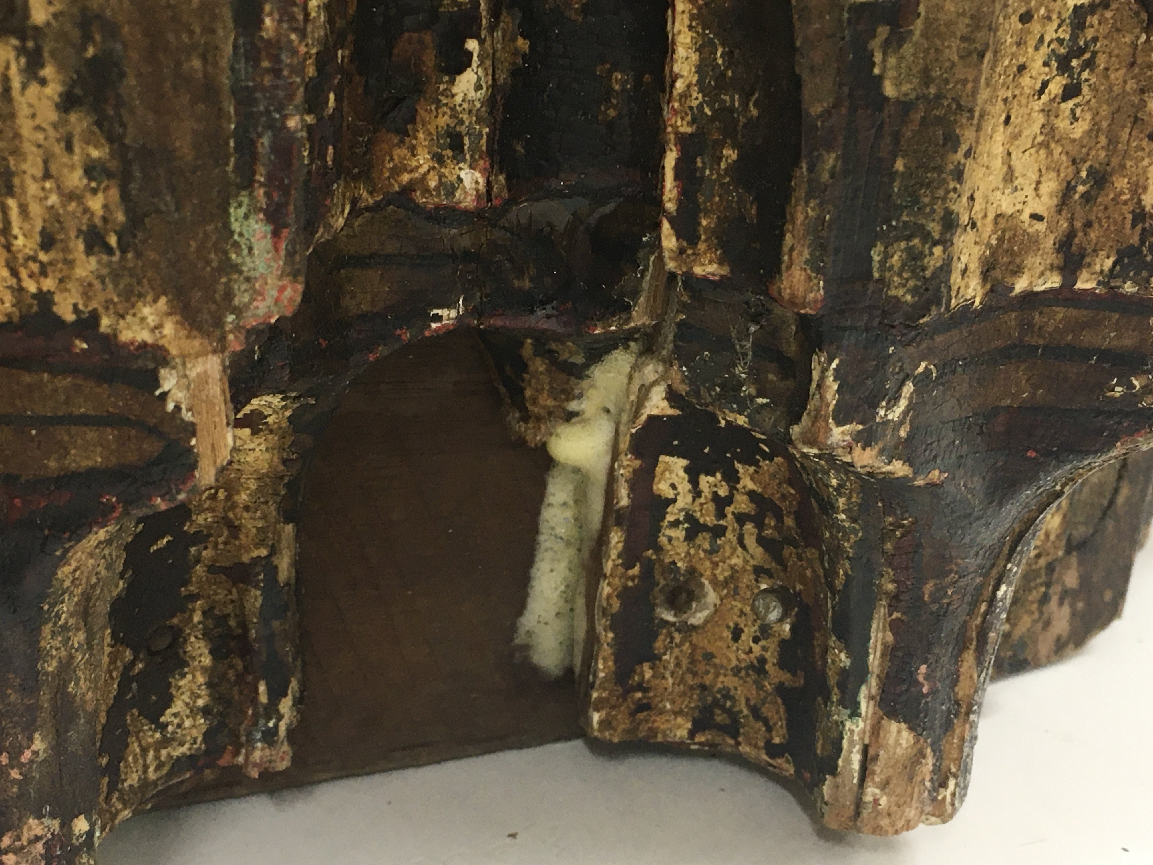 An interesting and unusual old wooden column (part of) in the Moorish style, having painted layers - Image 3 of 10