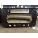 A 1940s Philco Bakelite radio, Model A3646.