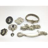 A small collection of silver jewellery.