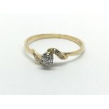 A fine 18ct yellow gold and diamond ring, approx 1