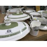 A Royal Doulton Rondelay pattern diner service six