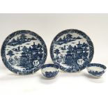 Four items of 18th century Worcester blue and whit