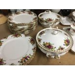 A Royal Albert country rose tea / dinner service i