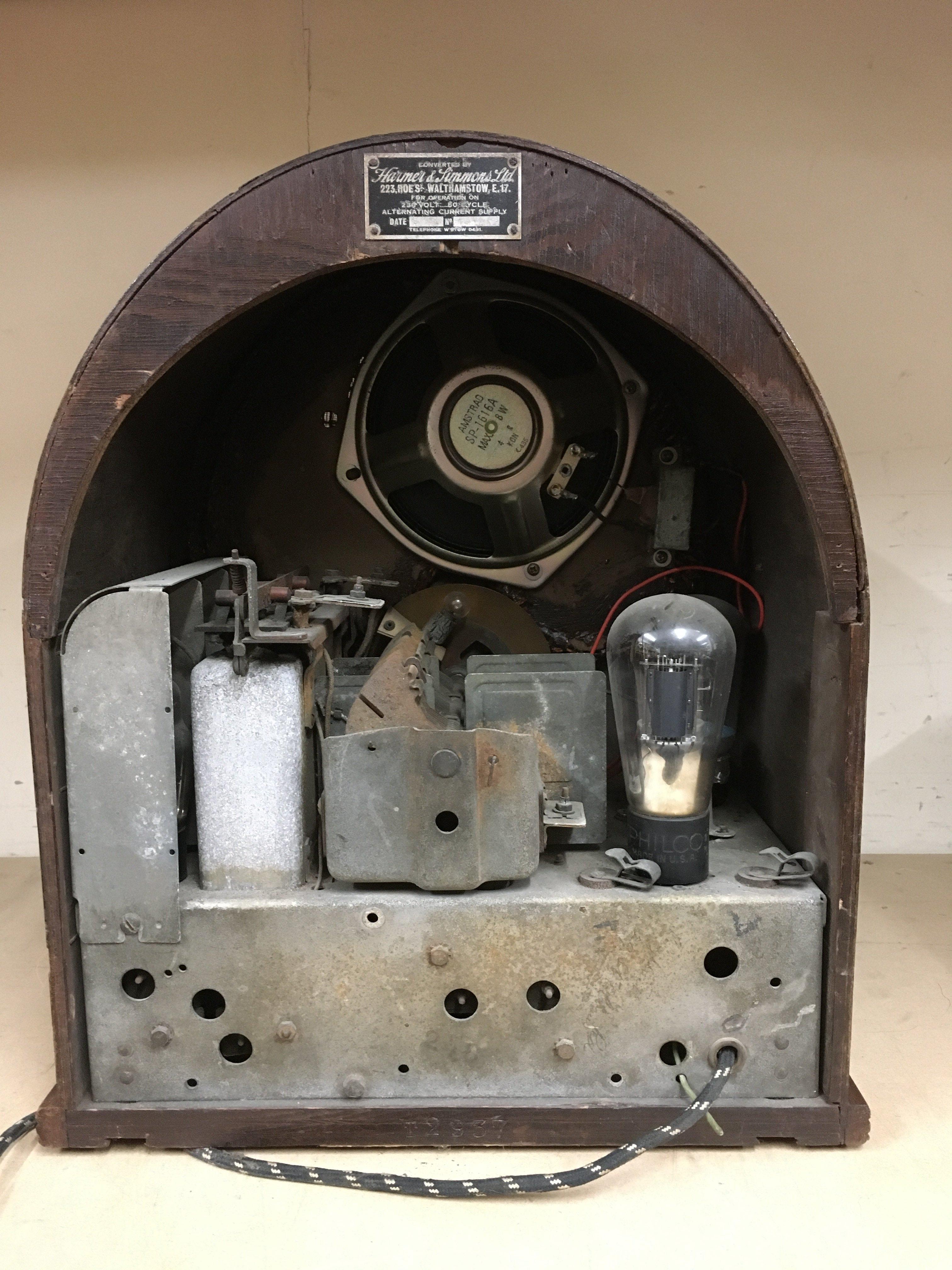 A Philco cathedral radio model 52B - NO RESERVE - Image 2 of 2
