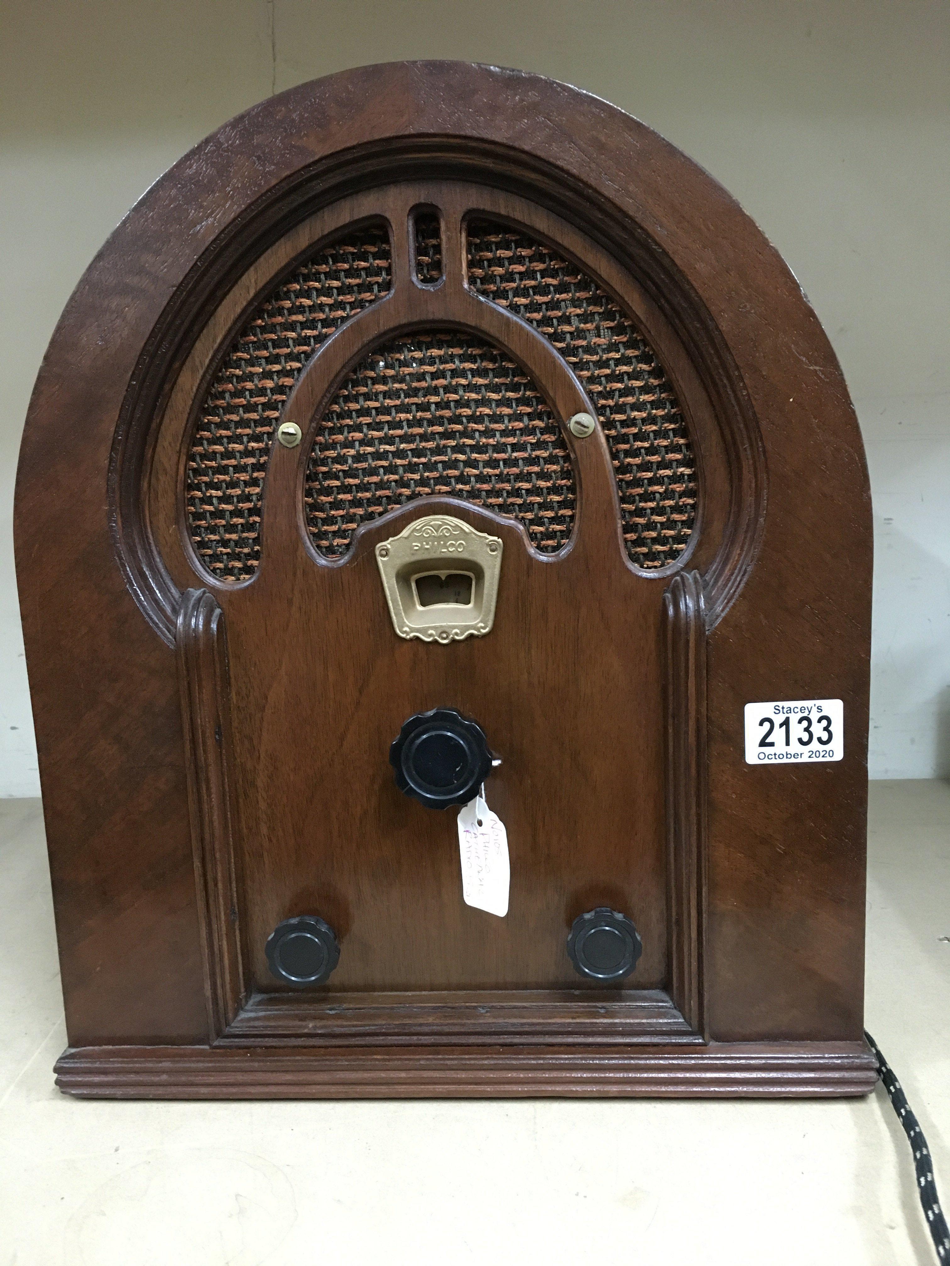 A Philco cathedral radio model 52B - NO RESERVE