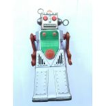 A 1950s Tin plate Battery robot.