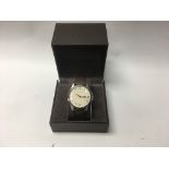 A boxed gent's Gucci dress wrist watch