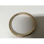 A 9carat gold bangle weight 14g