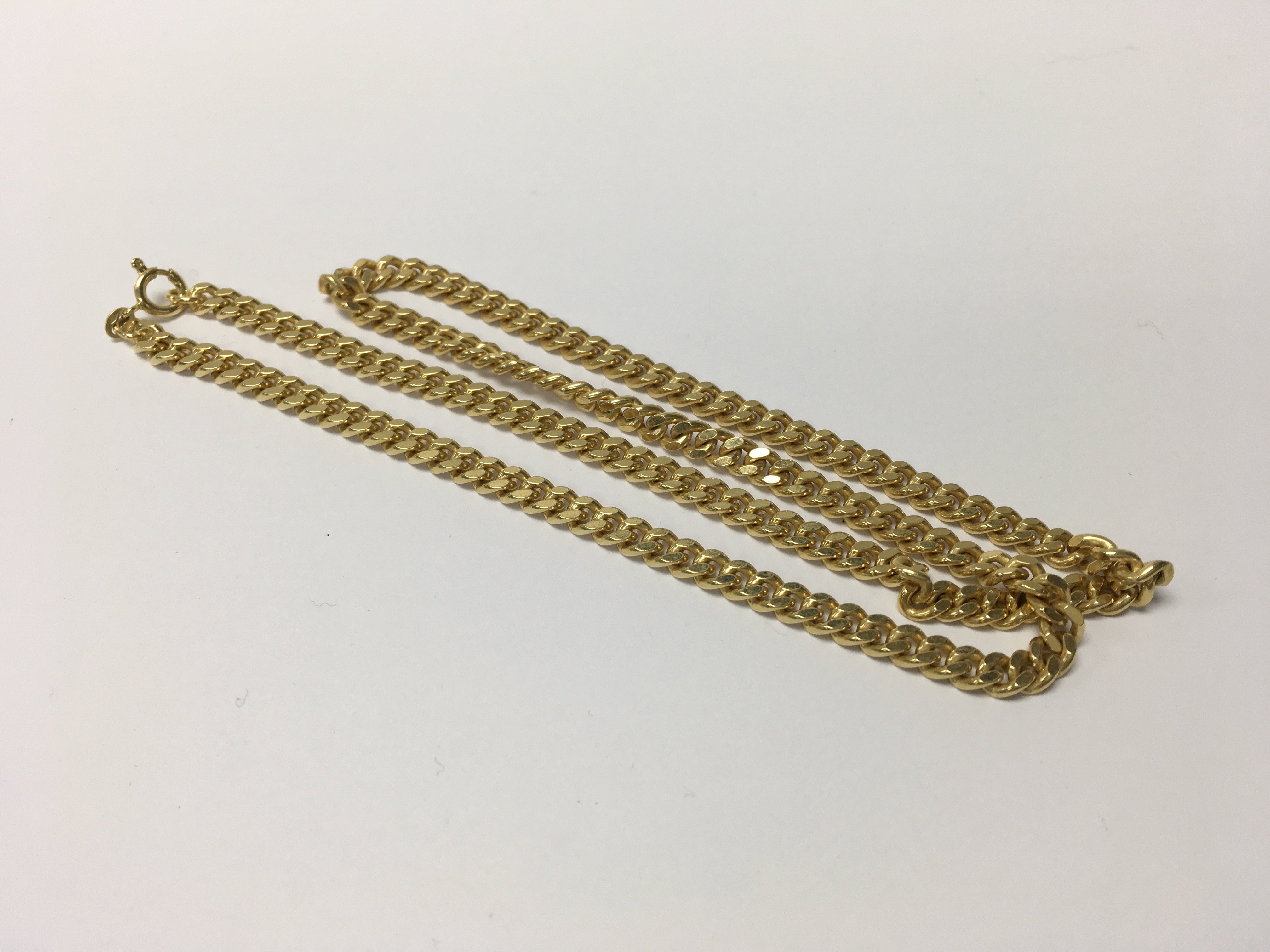 A heavy 18ct gold chain, approx 46.8g.