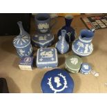 11pieces of wedgewood porcelain.