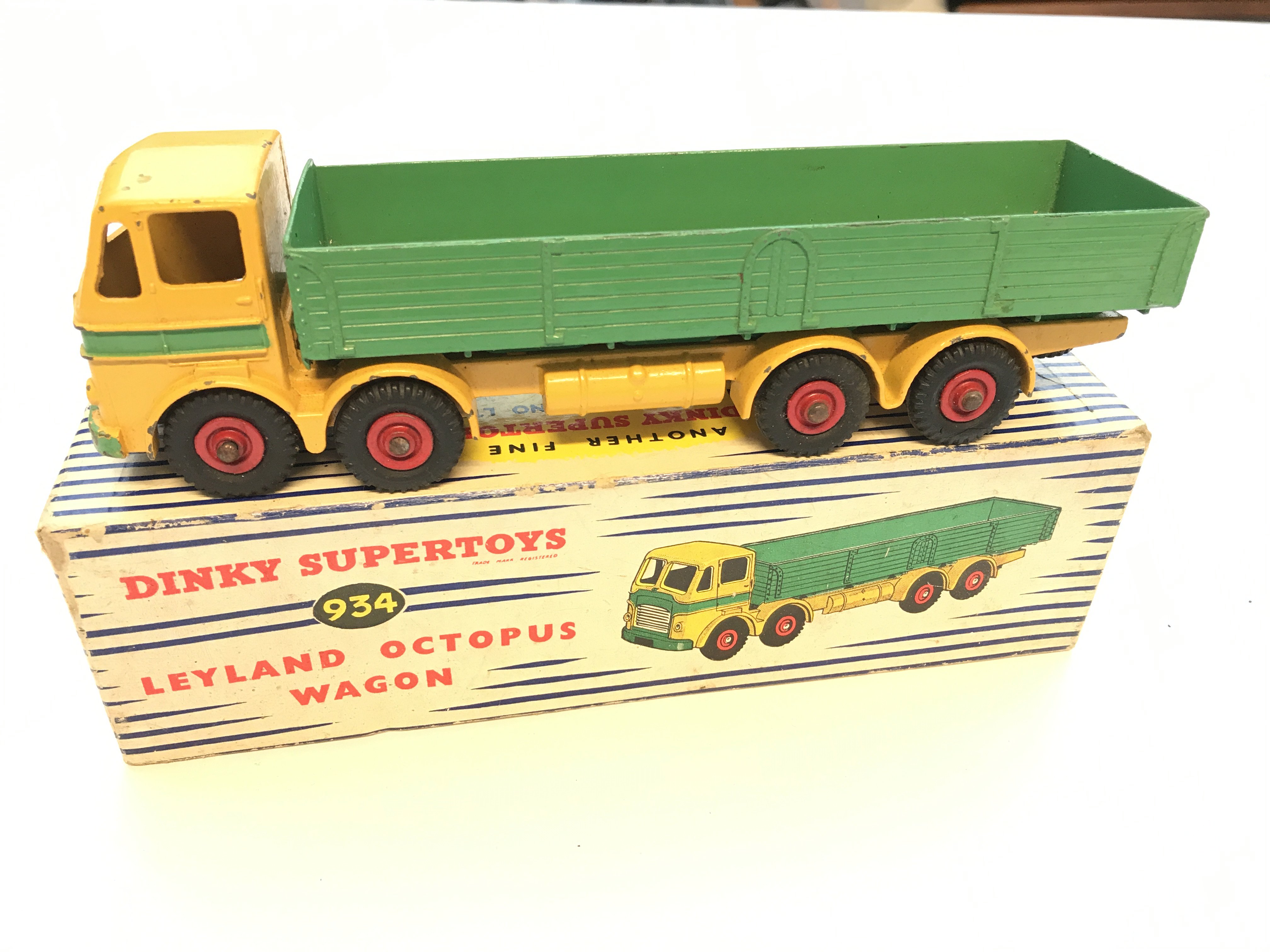 A Dinky #934 Leyland Octopus Wagon and #943 Leylan - Image 3 of 3