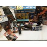 A Collection of Doctor who toys etc, including a T