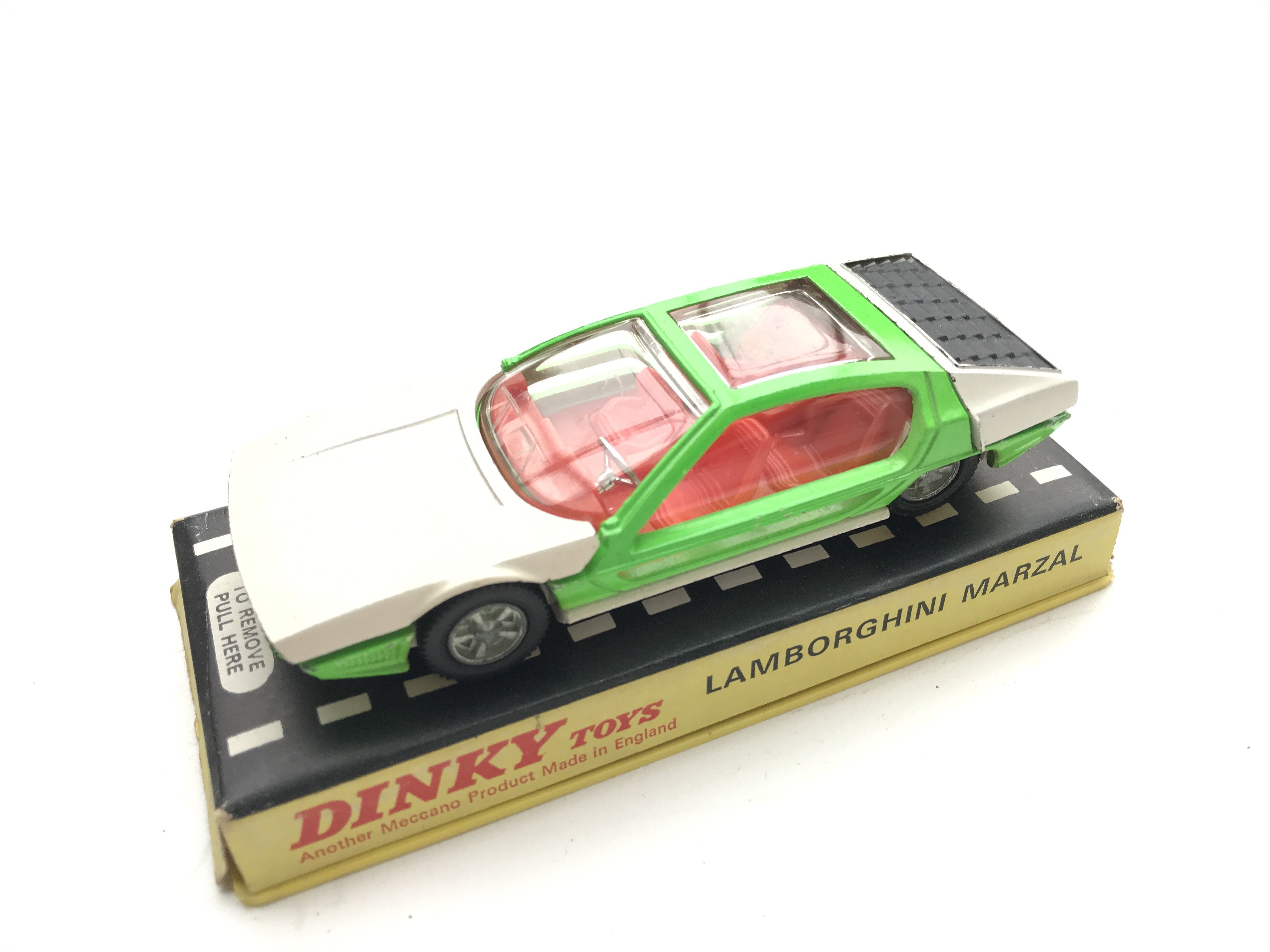 A Dinky #153 Aston Martin DB6 boxed and a #189 Lam - Image 3 of 4