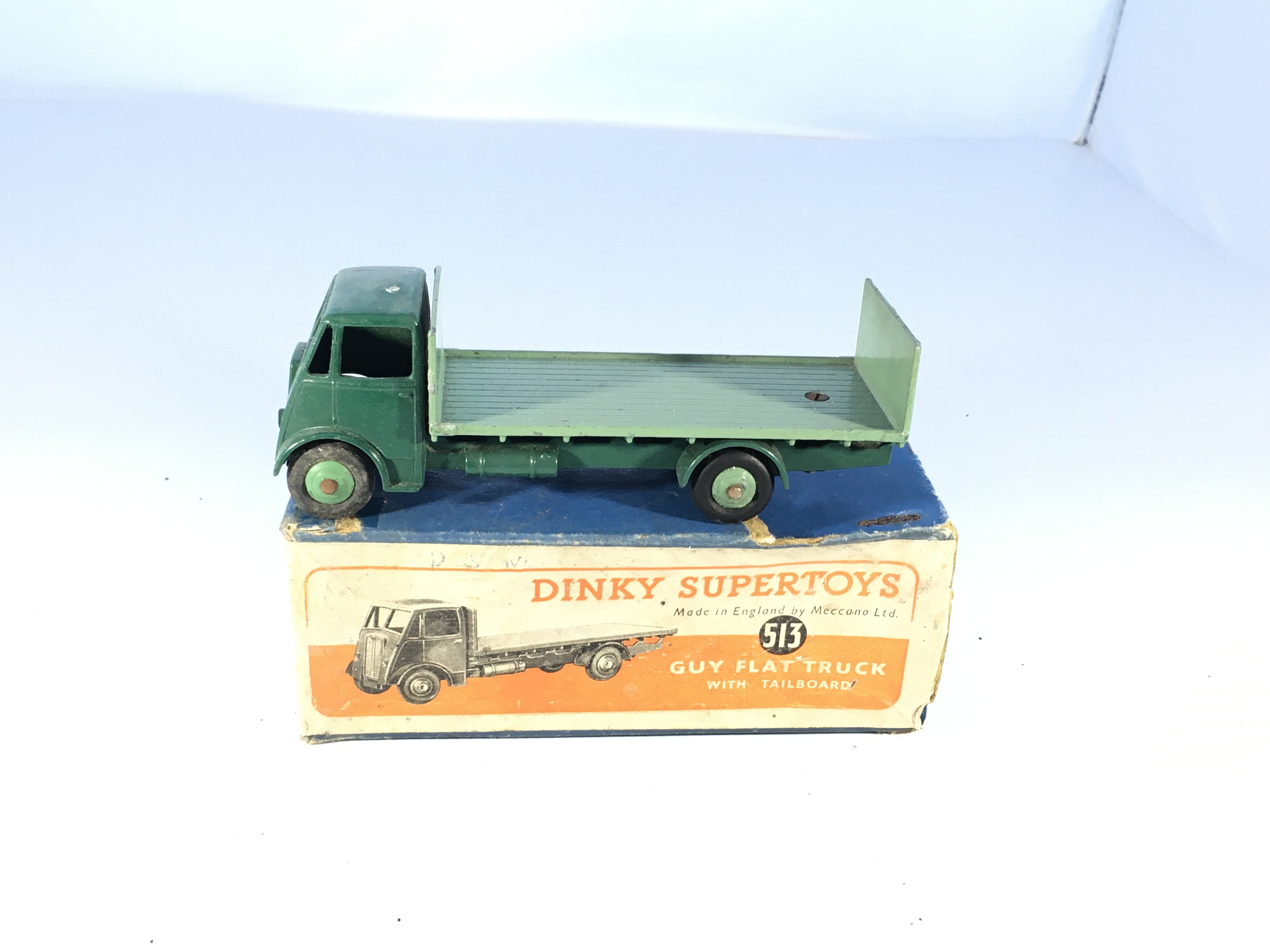 2 Dinky Supertoys Guy flat trucks # 513 and # 512, - Image 2 of 3