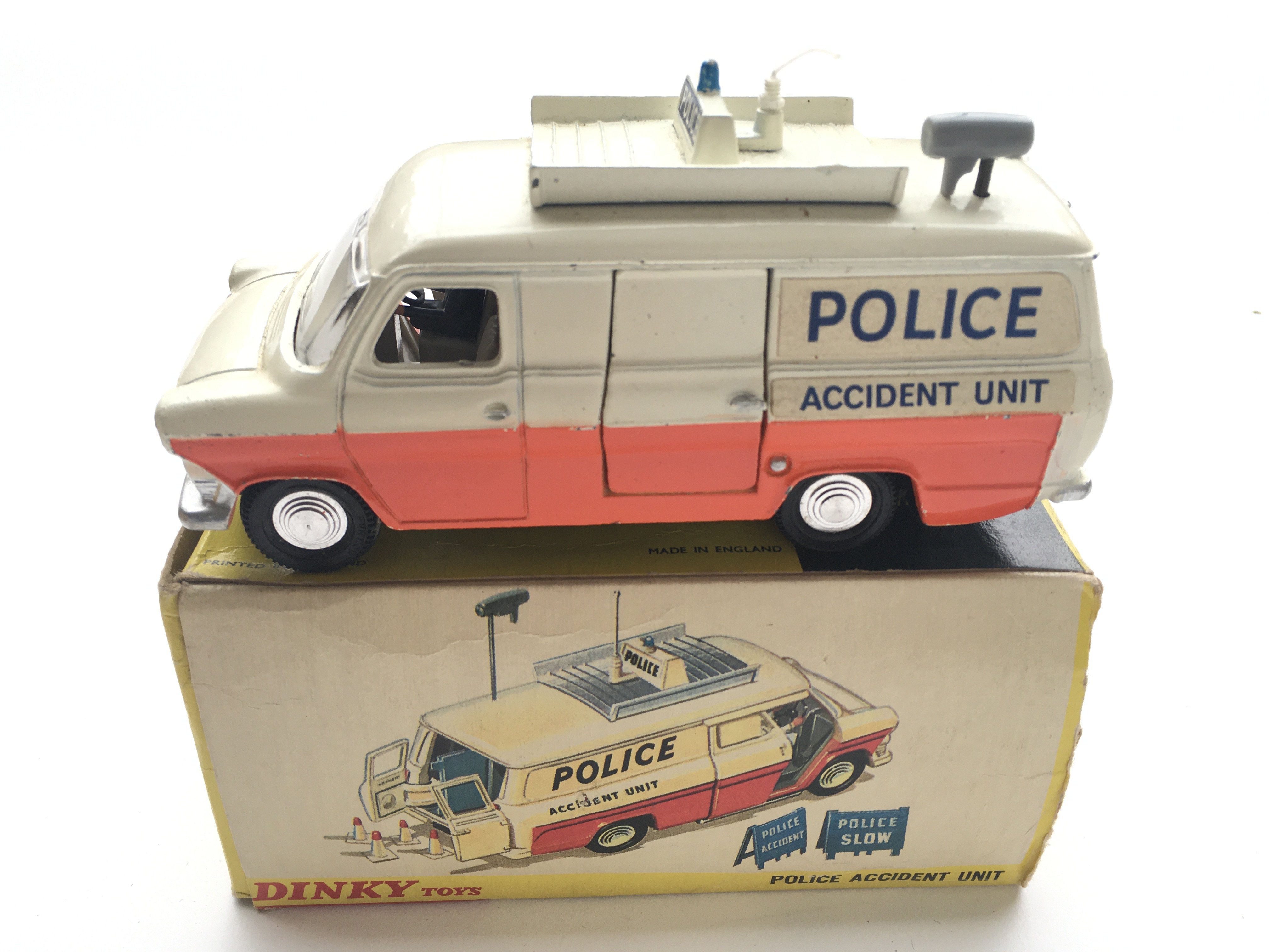 4 Boxed Dinky vehicles, #955 Fire Engine with exte - Image 5 of 5