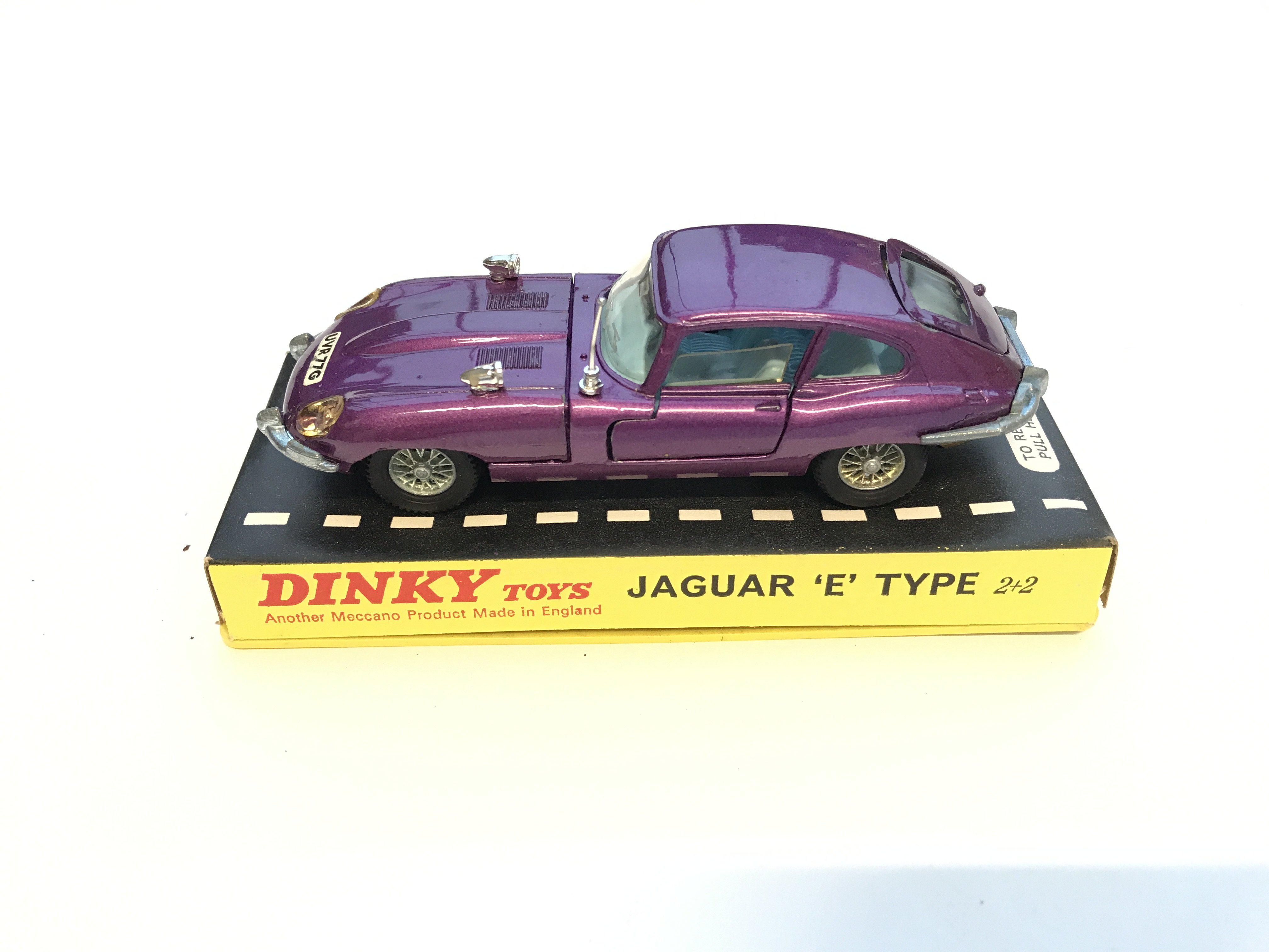 A Dinky #131 Jaguar 'E' type and a Dinky #221 Corv - Image 2 of 3