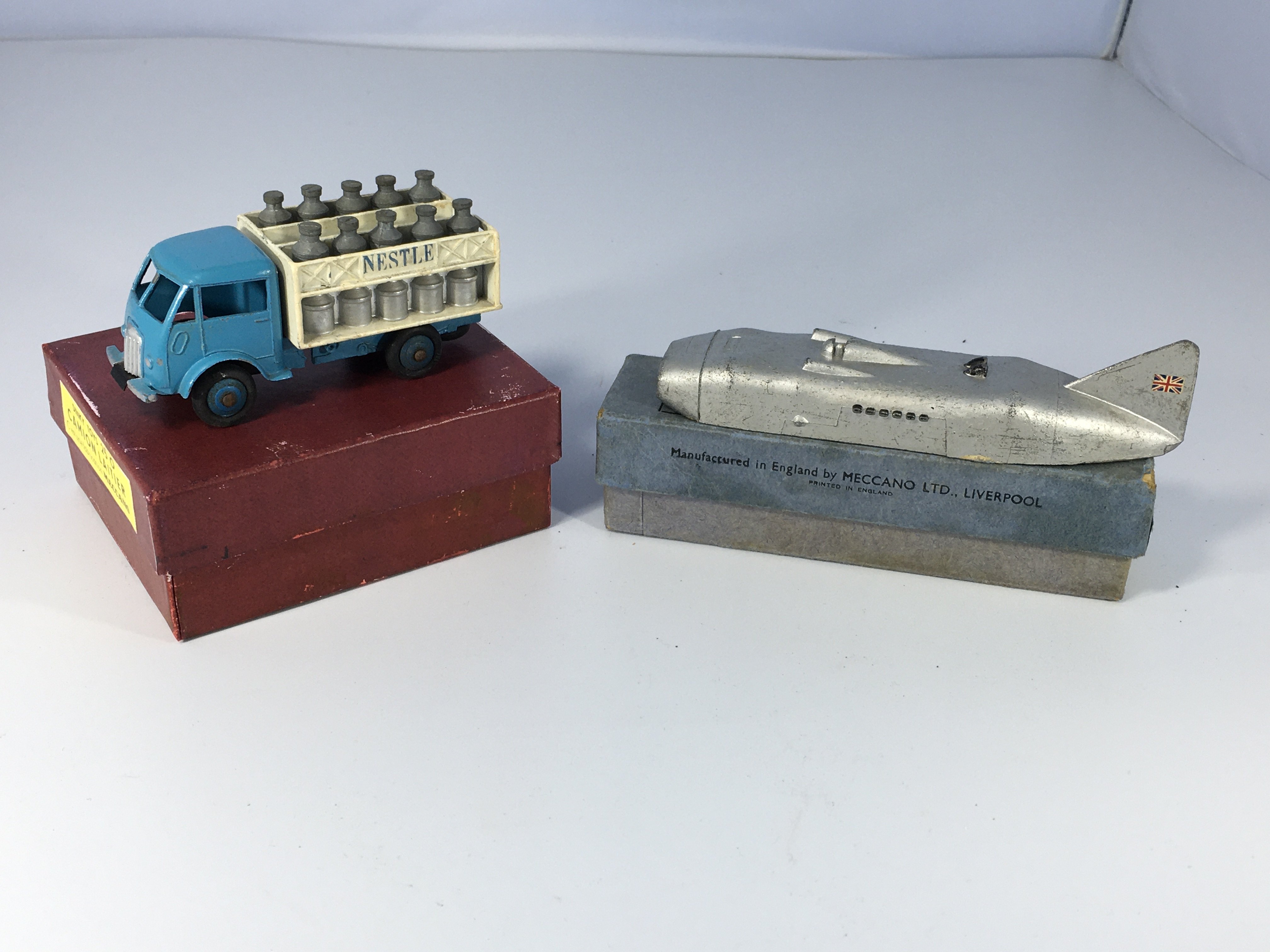 A Dinky Toys Nestle Caminon Laitier boxed with jug