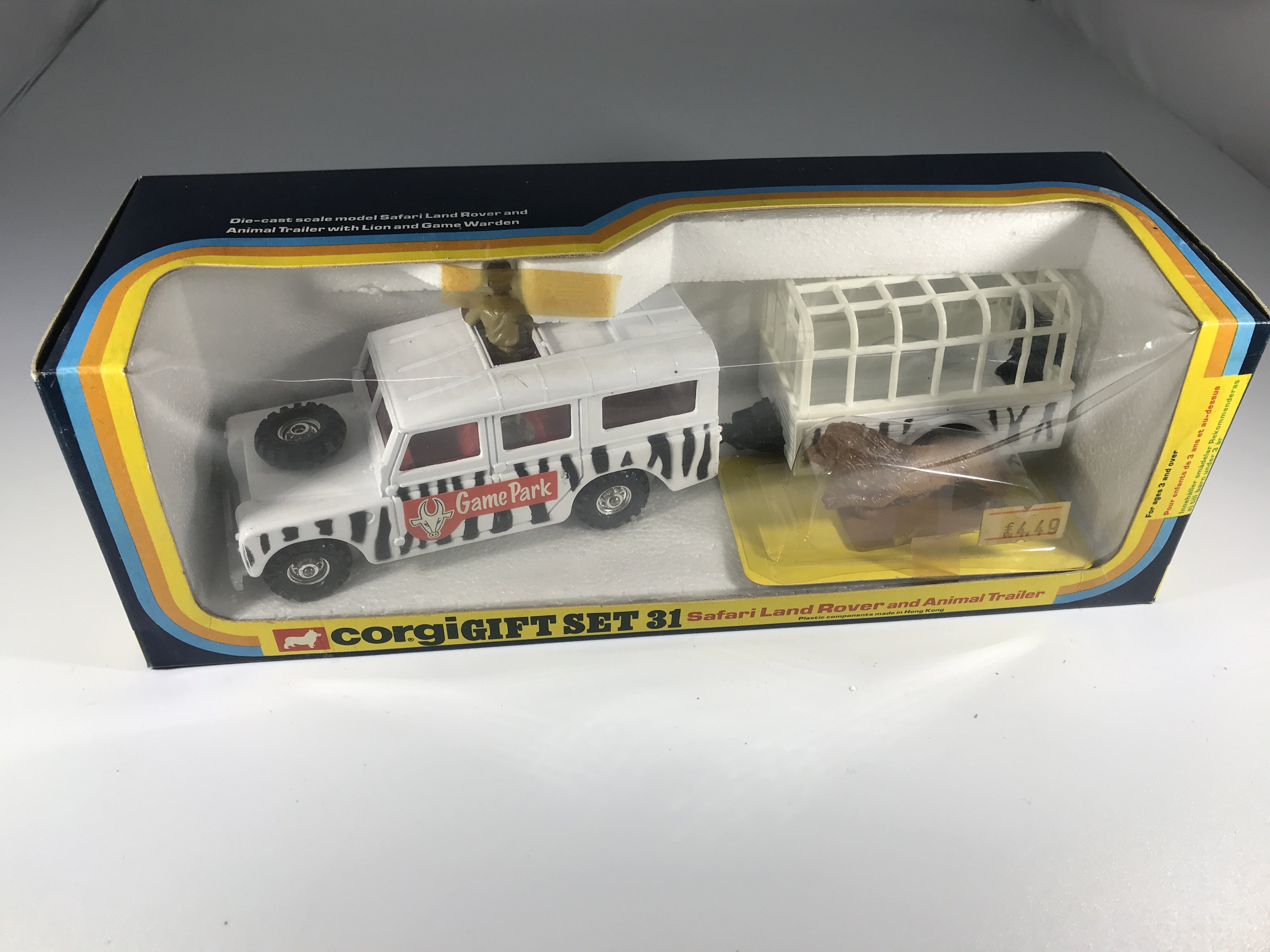 A Corgi gift set 'Safari Land Rover and animal tra - Image 4 of 4