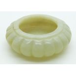 Indian jade bowl with ridged sides, 5.3cm diameter, H1.7cm