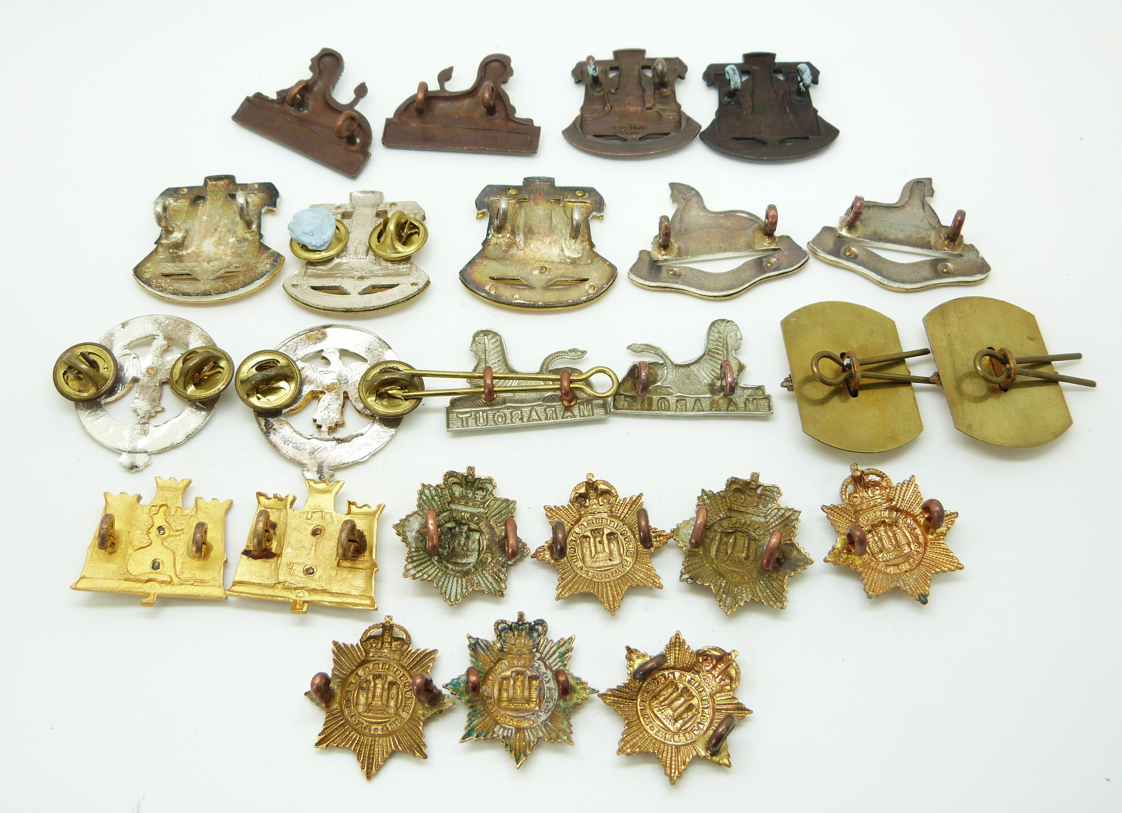 Twenty Four British Army Devonshire and Dorsetshire Regiment metal collar badges in eleven pairs - Image 7 of 8