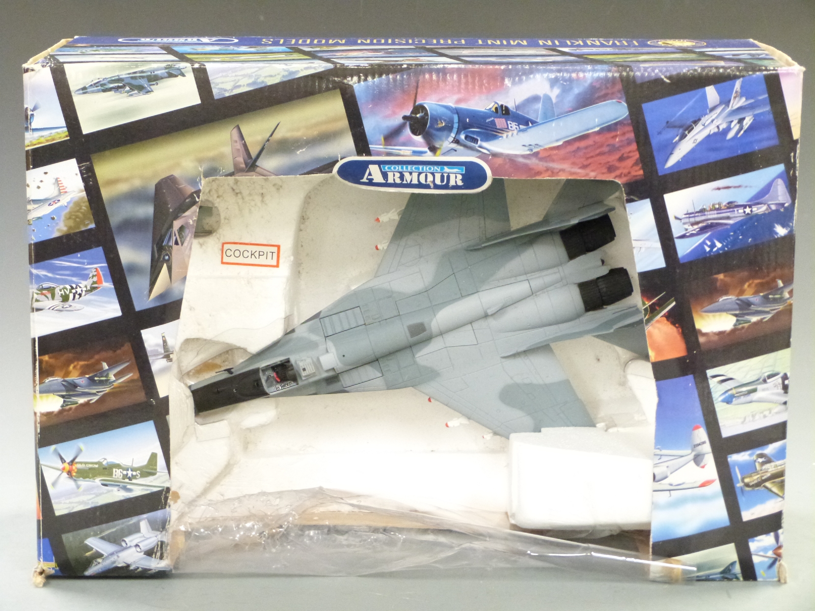 Maquette Avion 1/48 Franklin Mint Precision Models - Armour B11 B933 - DB DAUNTLESS