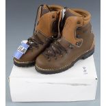 Meindl Venediger hiking boots, in original box, new and unused, size 41