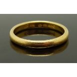 A 22ct gold wedding band / ring, size L/M, 3.30g