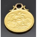 A 1904 gold full sovereign in pendant mount, 8.5g