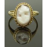 A 9ct gold ring set with a cameo, 3.22g, size P