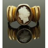 French Art Deco 18ct gold ring set with a cameo, size N, 5.23g