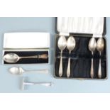 Six hallmarked silver teaspoons and a hallmarked silver pusher, weight 126g